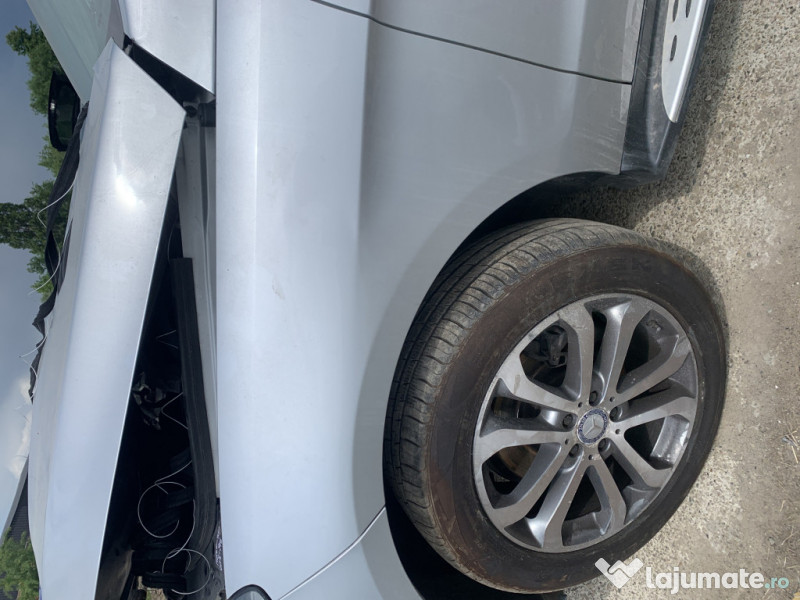 Aripa Stanga Fata Mercedes GLE 250 2.2 Motorina 2016