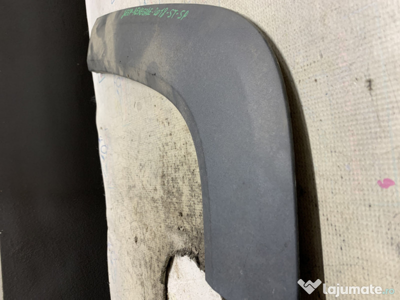 Bandou aripa stanga spate Jeep Renegade - Motorina 2018