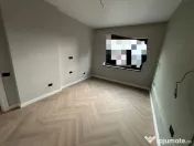 Apartament 3 camere zona Central 