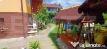 Casă individuală de vânzare – zonă liniștită, teren