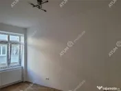 Spatiu de birouri cu 4 camere si 3 bai in zona centrala din 