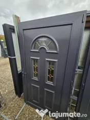 Usi gri antracit noi cu model 