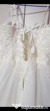 Rochie mireasa in stare foarte njna 