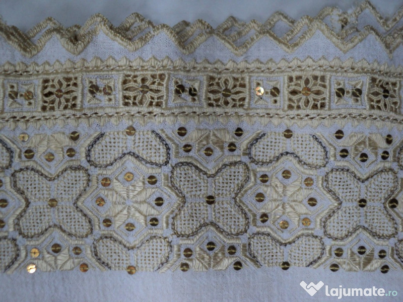 VINTAGE costum popular foarte vechi (are peste 120 ani)