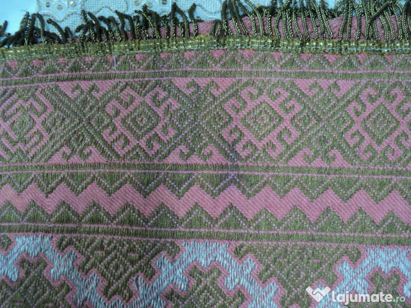 VINTAGE costum popular foarte vechi (are peste 120 ani)