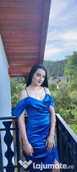 Rochie Albastră Satin.