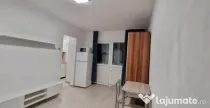 Garsoniera decomandat - zona Noua