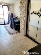 Apartament cu 3 camere decomandat - Zona Tractorul 