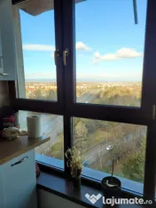Apartament cu 3 camere decomandat - Zona Tractorul 