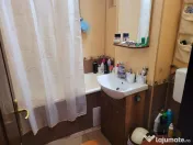 Apartament cu 3 camere decomandat - Zona Tractorul 
