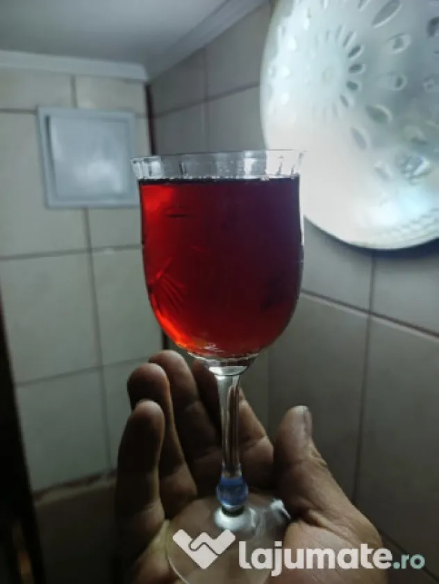 Vin de țară (căpșunică)