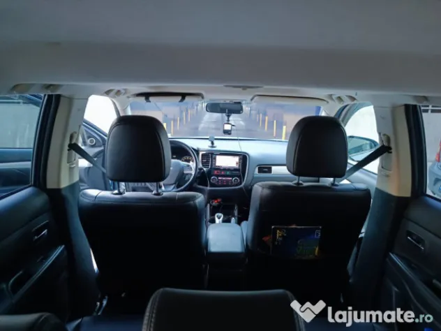 Mitsubishi outlander Vand sau schimb cu diesel