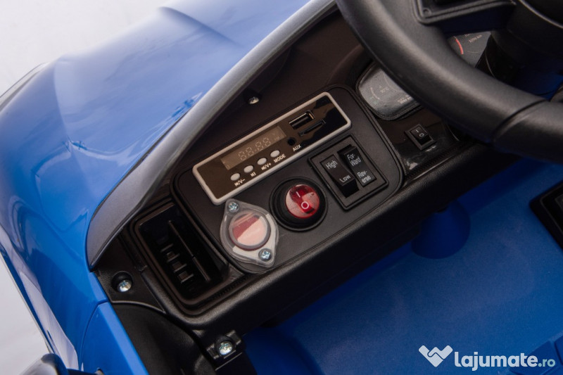 Masinuta electrica Porsche Cayenne 2x35W 12V scaun tapitat