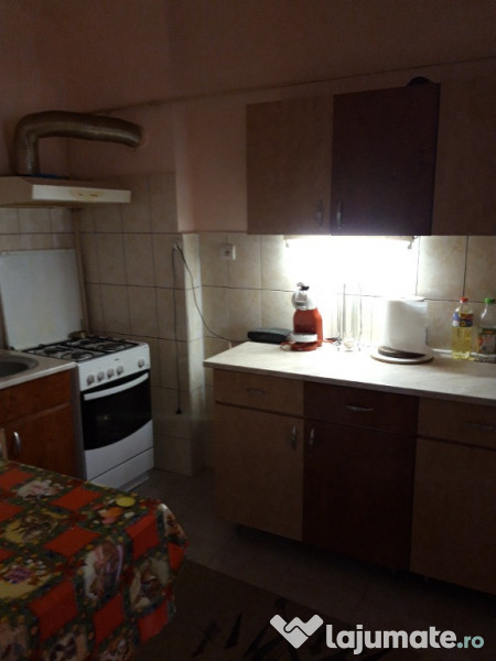 Apartament 3 camere la curte, Zona Centrală