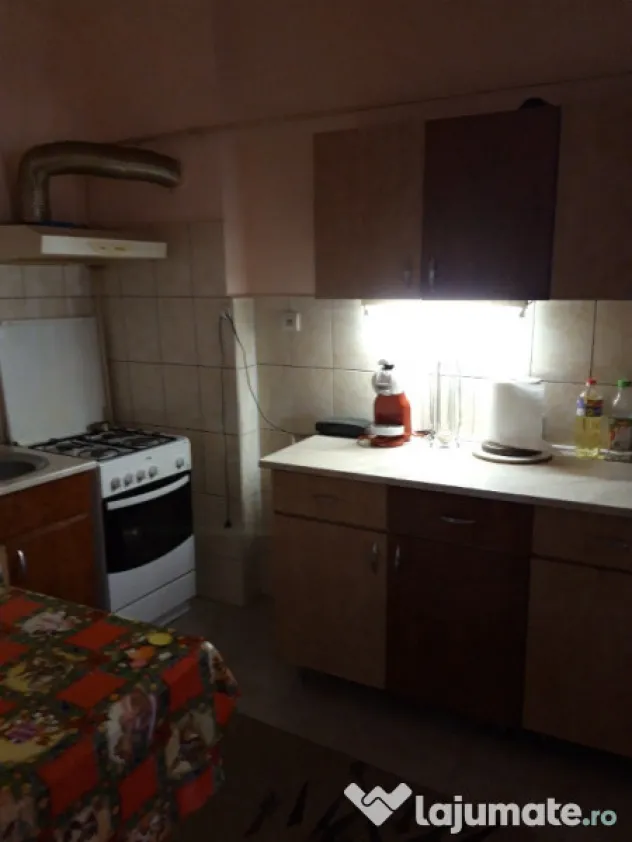 Apartament 3 camere la curte, Zona Centrală