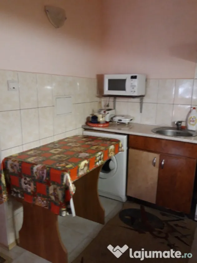 Apartament 3 camere la curte, Zona Centrală