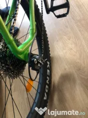 Bicicleta Pegas drumuri grele PRO 