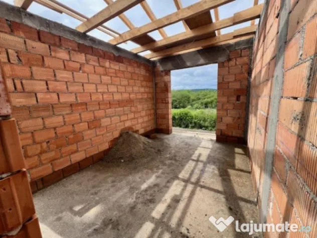 A/1638 De vânzare casă tip duplex în Mureș - Livezeni