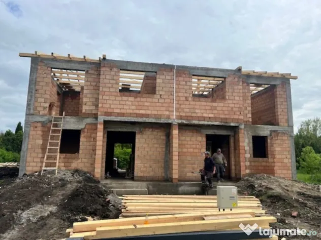 A/1638 De vânzare casă tip duplex în Mureș - Livezeni