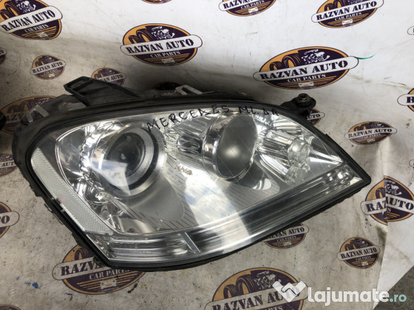 Far dreapta cu lupa Mercedes ML 2008