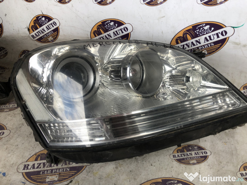 Far dreapta cu lupa Mercedes ML 2008