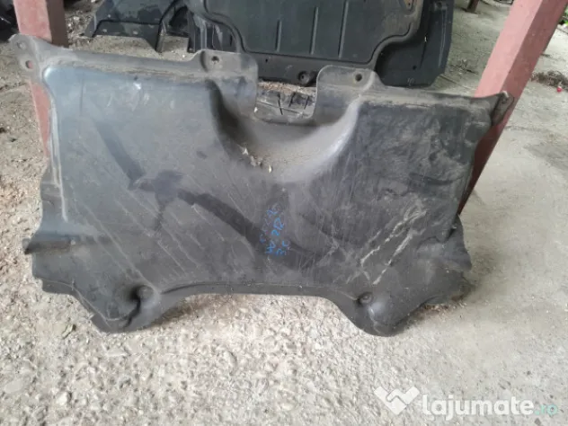 Scut motor plastic Mercedes E 220 2012