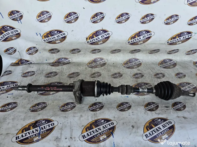 Planetara dreapta fata Nissan Pulsar 1.2 Benzina 2015