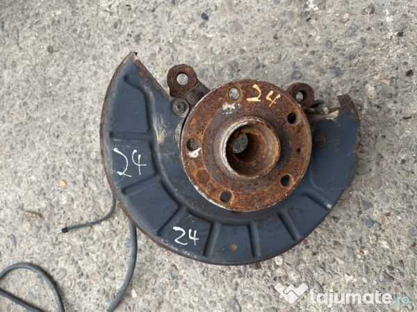 Fuzeta dreapta fata Volkswagen Tiguan 2.0 Motorina 2012
