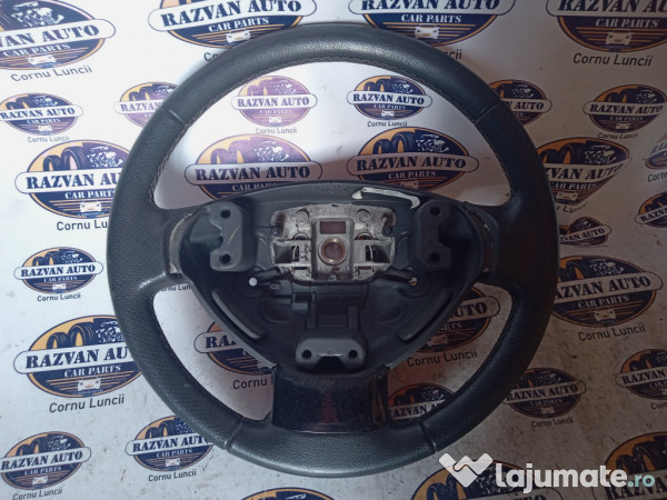 Volan cu comenzi Dacia Duster 2013