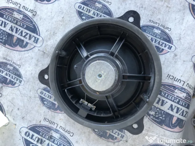 Boxa dreapta fata Nissan Qashqai 2011