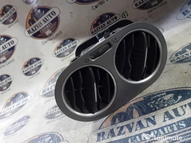 Grila ventilatie stanga Volkswagen Tiguan 2008
