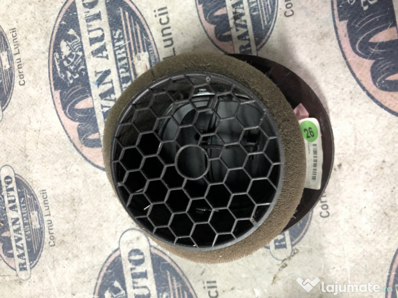 Grila ventilatie dreapta Renault Clio 4 2013