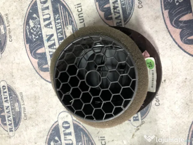 Grila ventilatie dreapta Renault Clio 4 2013