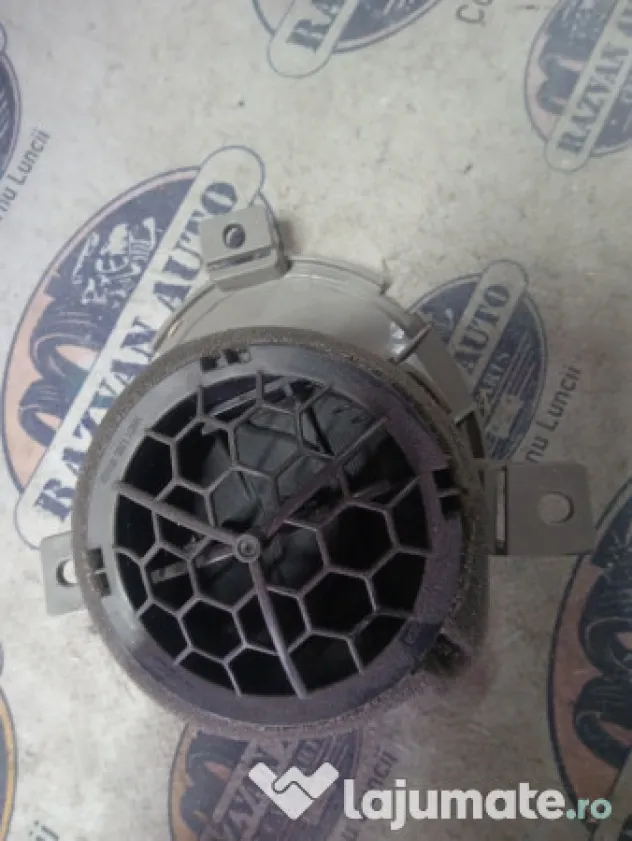 Grila ventilatie stanga Nissan Juke 2011