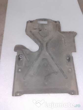 Scut motor plastic Audi A4 B8 2.0 Motorina 2013