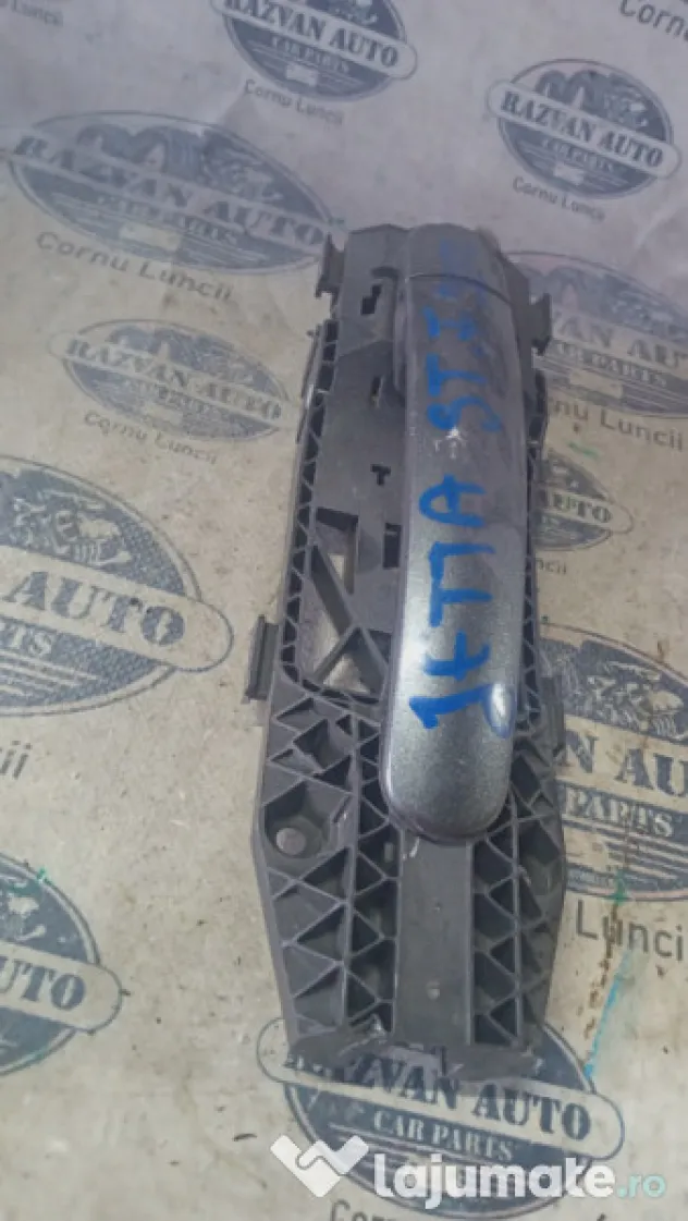 Maner exterior stanga fata Volkswagen Jetta 2012
