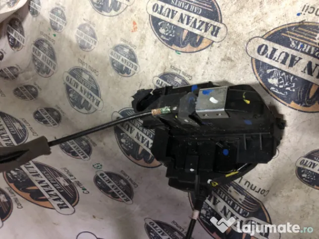 Broasca stanga spate Nissan Qashqai 2014