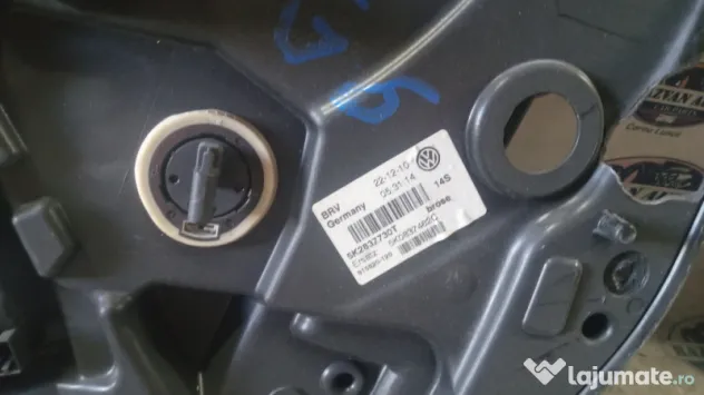Macara geam dreapta fata Volkswagen Golf 5 2010