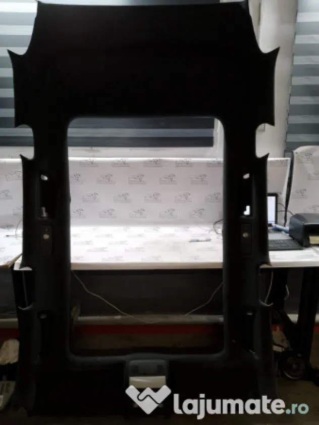 Plafon material cu panorama Volkswagen Touareg 2012
