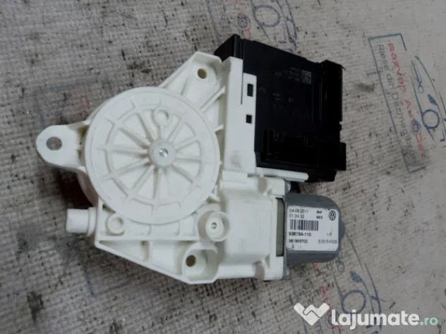 Motoras macara stanga fata Volkswagen Jetta 2012