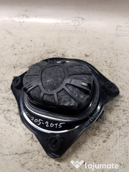 Subwoofer Mercedes C Class W205 2015