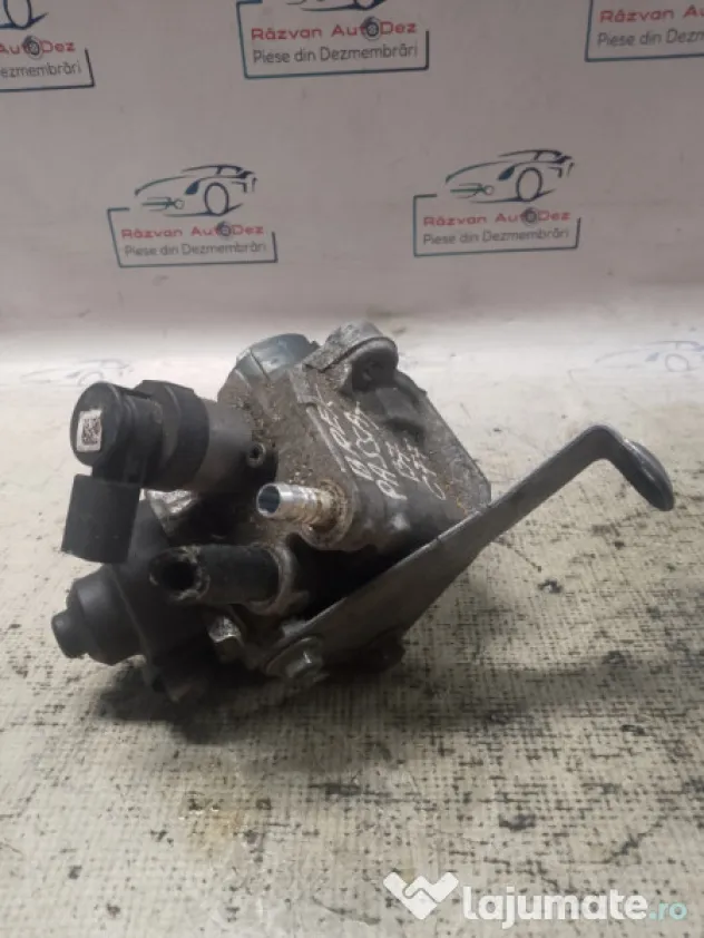 Pompa injectie Volkswagen Passat B7 2010