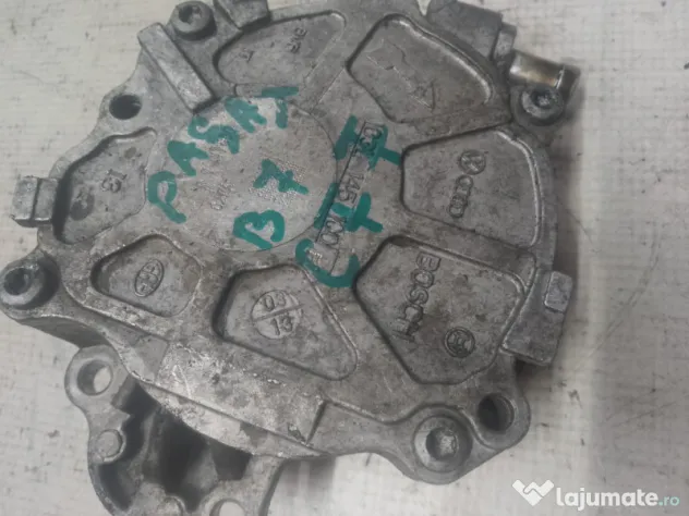 Pompa vacuum Volkswagen Passat B7 Motorina 2011