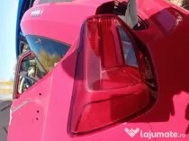 Stop stanga aripa Audi Q2 2016