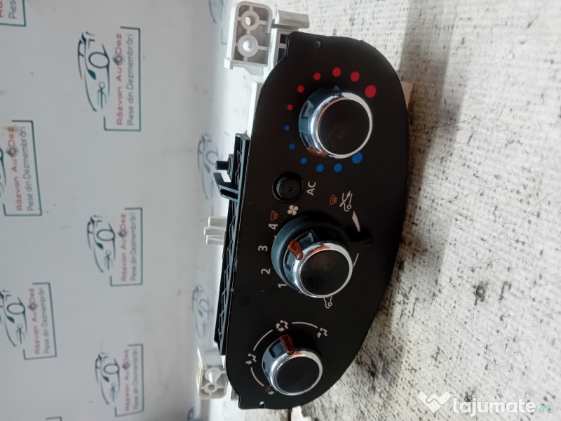 Panou comanda clima Dacia Duster 2014