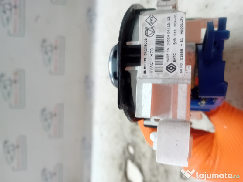 Panou comanda clima Dacia Duster 2014