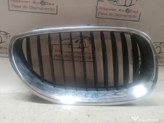 Grila centrala dreapta BMW E60 2007
