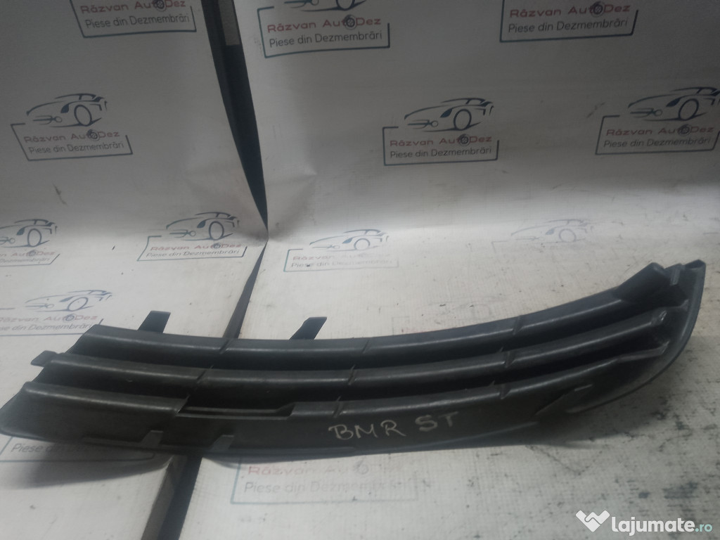 Grila proiector stanga Volkswagen Passat B6 2006