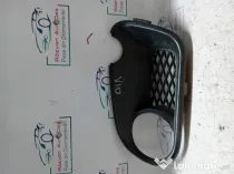 Grila proiector dreapta Volkswagen Touareg 2005