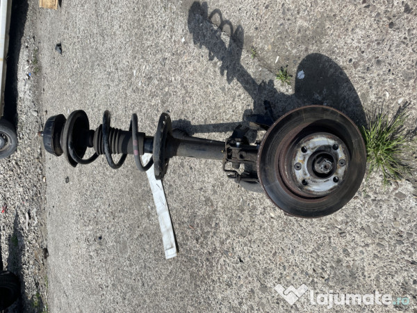 Fuzeta cu amortizor dreapta fata Dacia Sandero 2 1.0 Benzina
